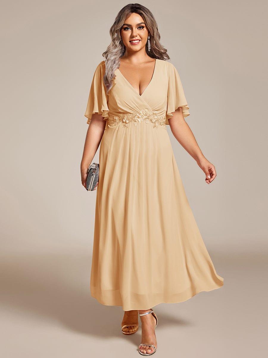 Plus Size Elegant Short Sleeves V-Neck Floral Applique Wedding Guest Dress #color_Champagne