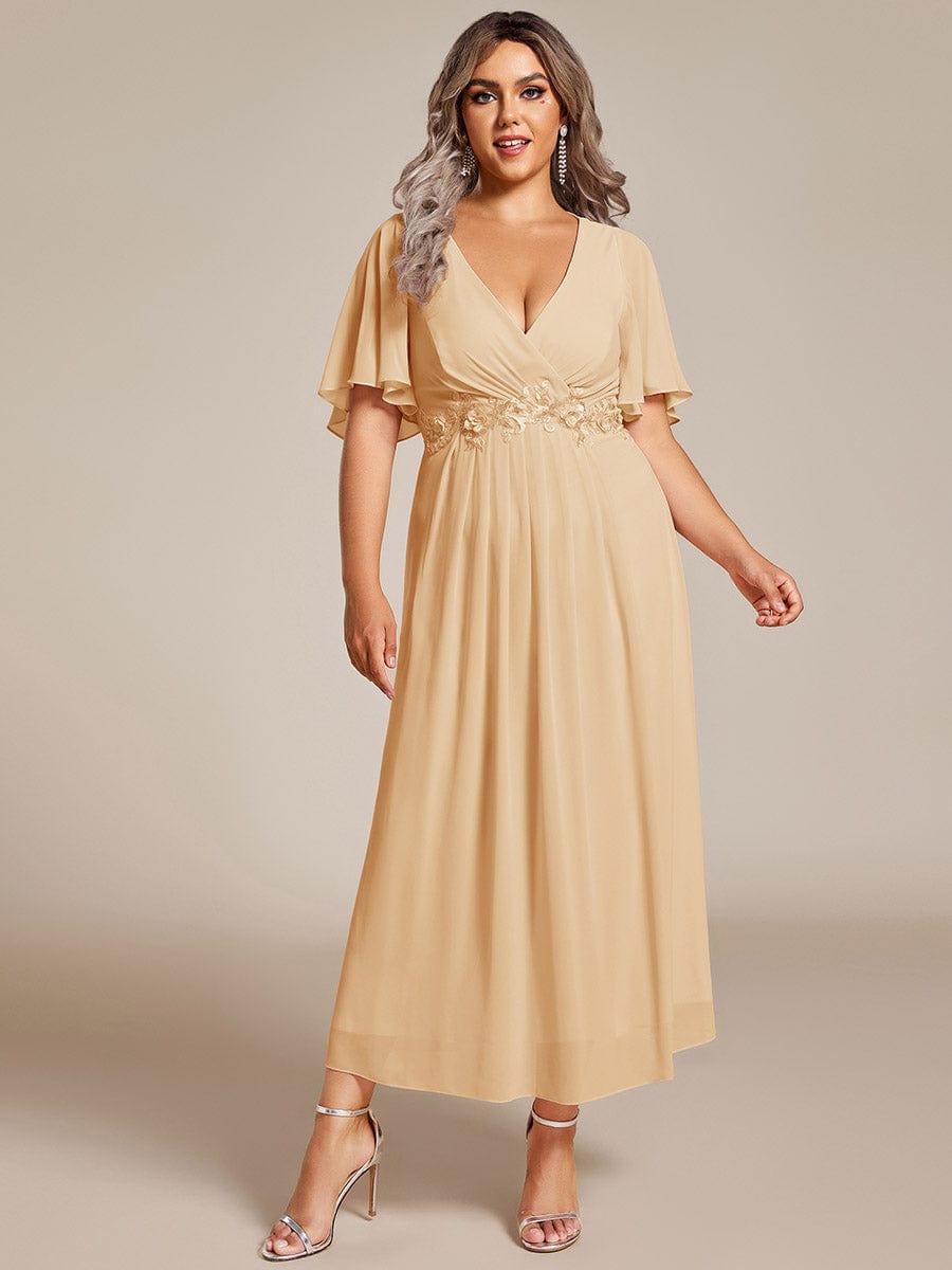 Plus Size Elegant Short Sleeves V-Neck Floral Applique Wedding Guest Dress #color_Champagne