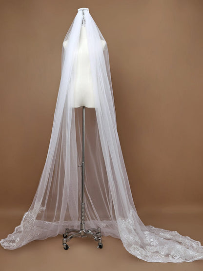 Romantic Wedding Sweep-Train Veil with Sequin Applique #color_Cream