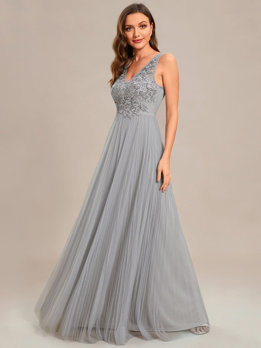 Exquisite Applique Embroidery Bodice Sleeveless A-Line Tulle Evening Dress #color_Grey