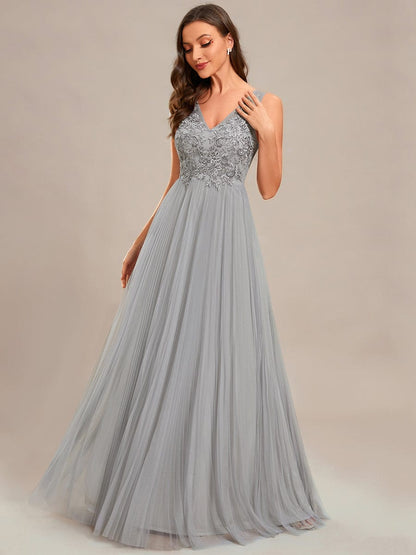 Exquisite Applique Embroidery Bodice Sleeveless A-Line Tulle Evening Dress #color_Grey