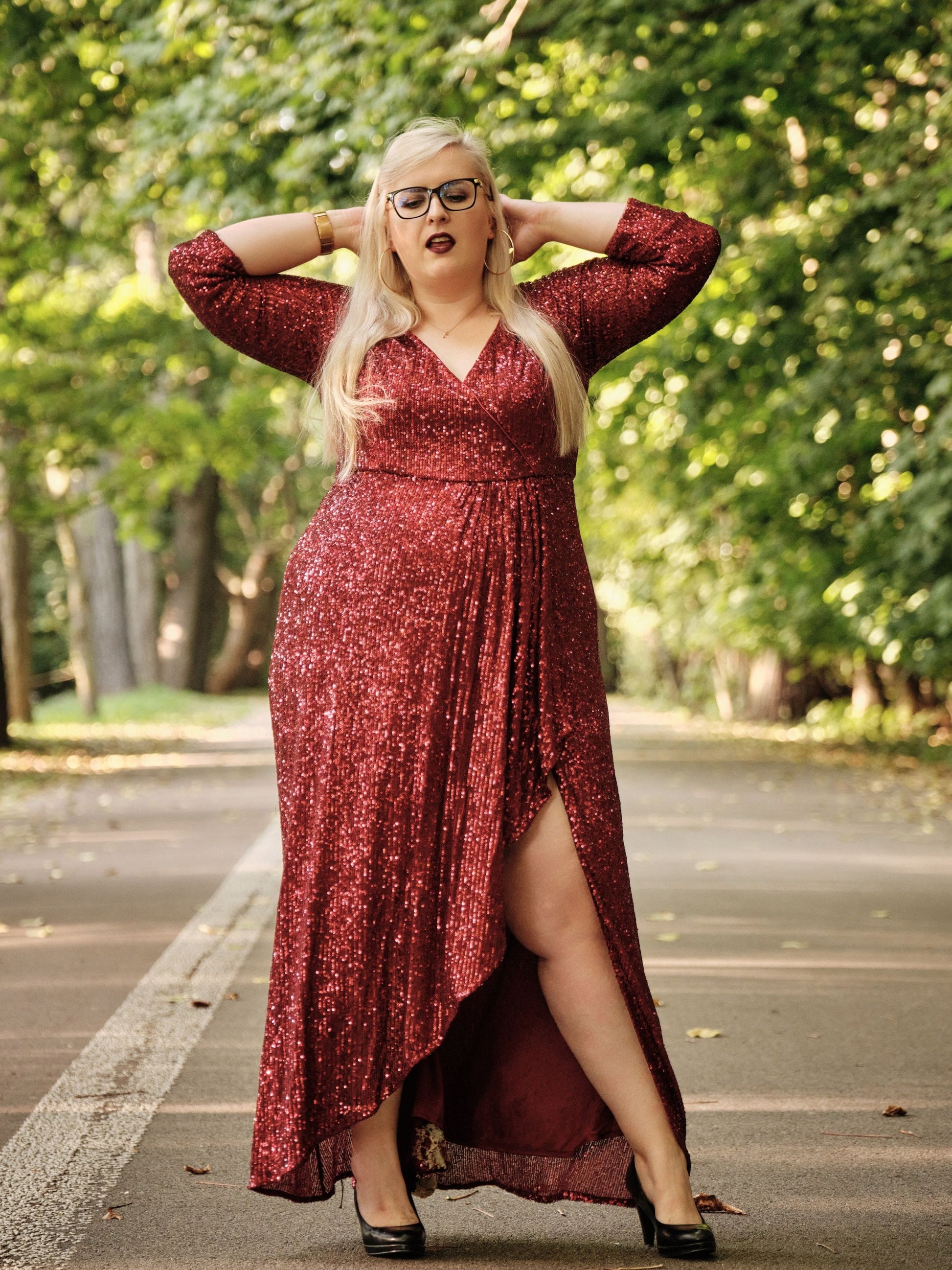 Plus Size Sequin V-Neck Long Sleeve High Slit Bodycon Evening Dress #color_Burgundy