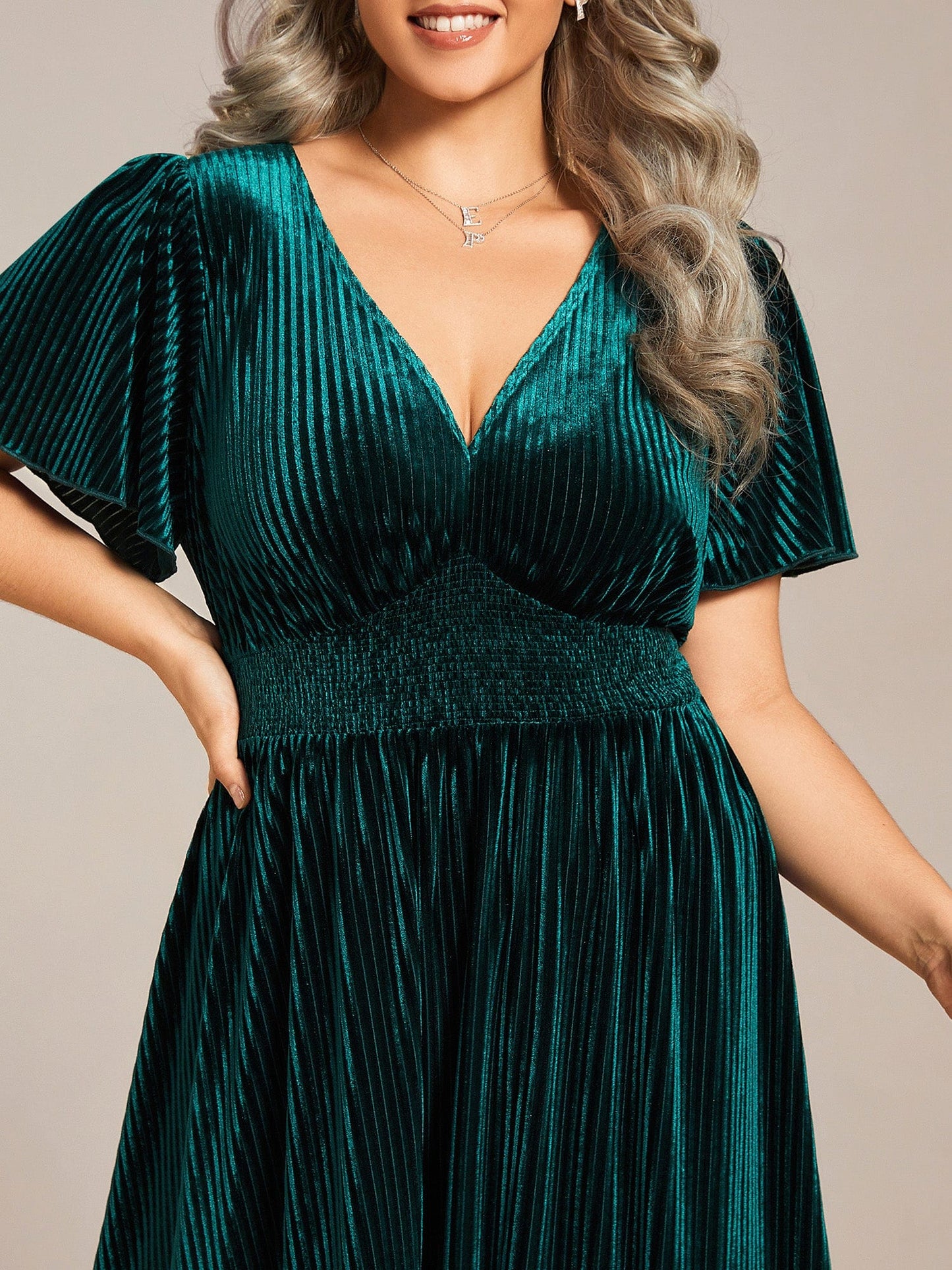 Graceful V-Neck Waist Design Short Sleeves Fall Velvet Midi Wedding Guest Dress #color_Dark Green