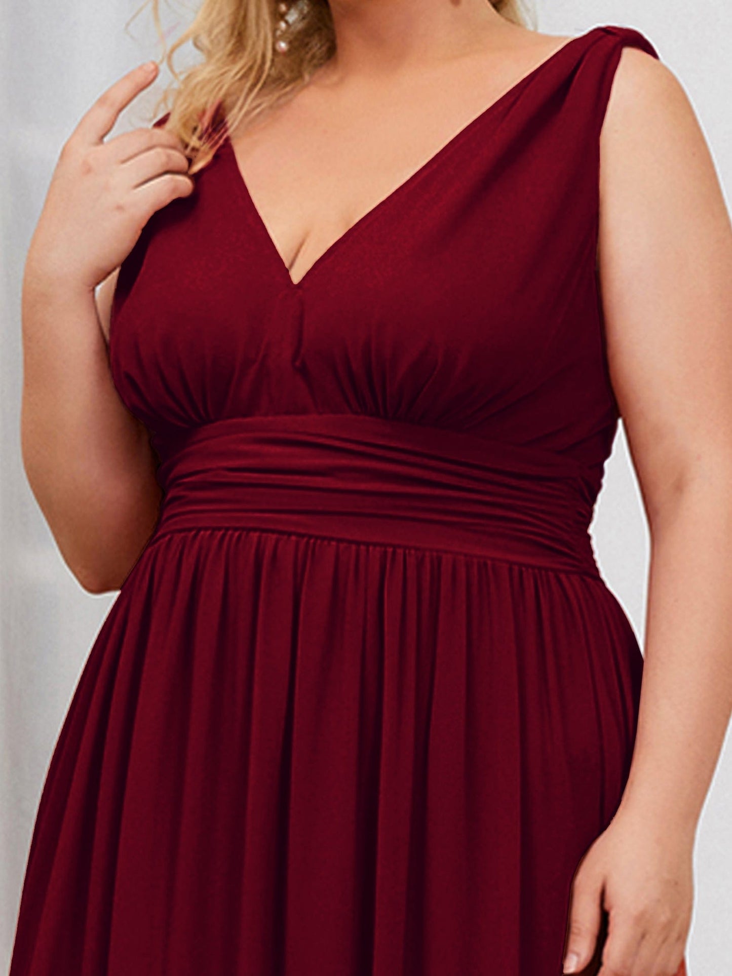 Plus Size Sleeveless V-Neck Semi-Formal Chiffon Bridesmaid Dress #color_Burgundy