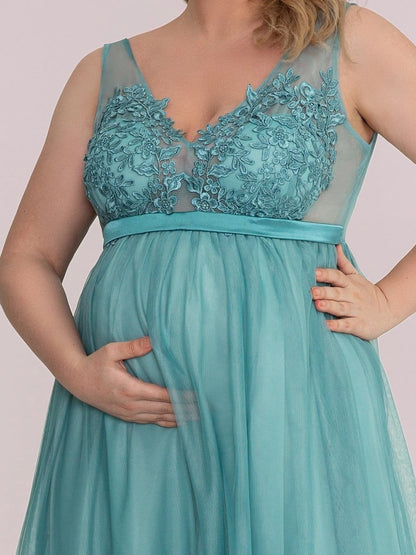 Plus Size Double V-Neck Lace Bodice Long Flowy Maternity Dress #color_Dusty Blue