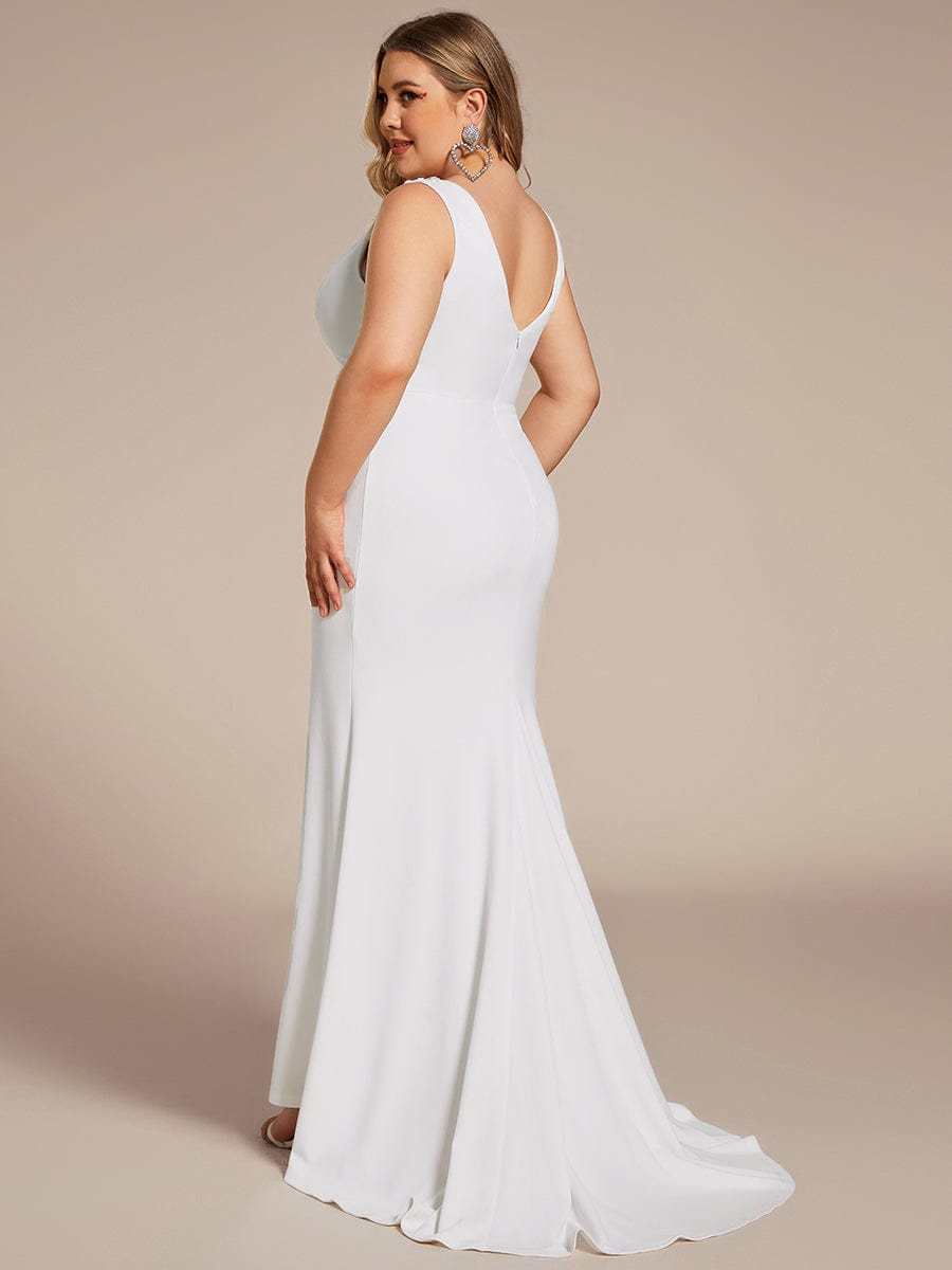 Plus Size Sleeveless Round Neck Bodycon Fishtail Wedding Dress #color_White