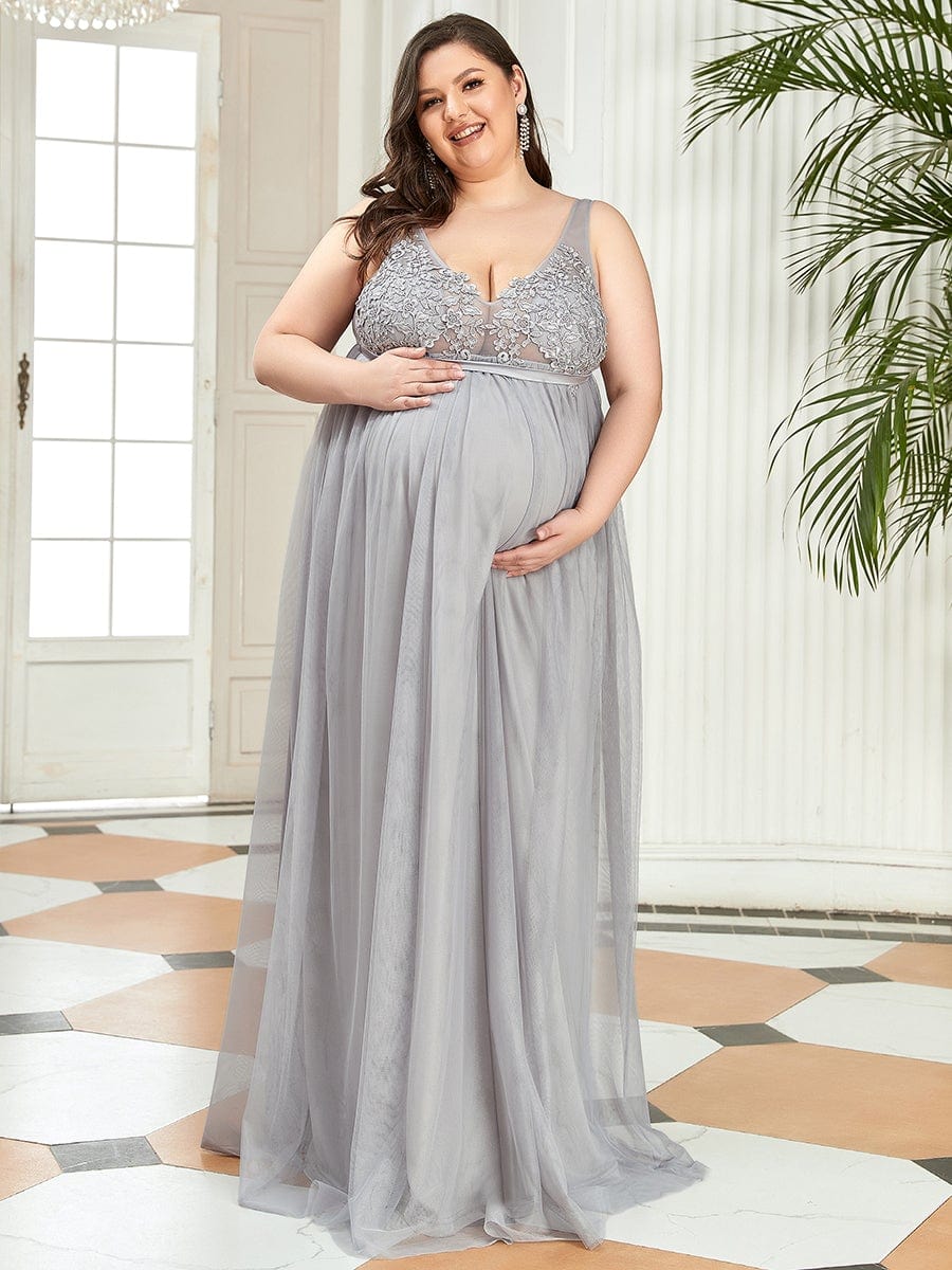 Plus Size Double V-Neck Lace Bodice Long Flowy Maternity Dress #color_Grey